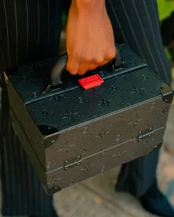 24/7 JEWELRY CASE