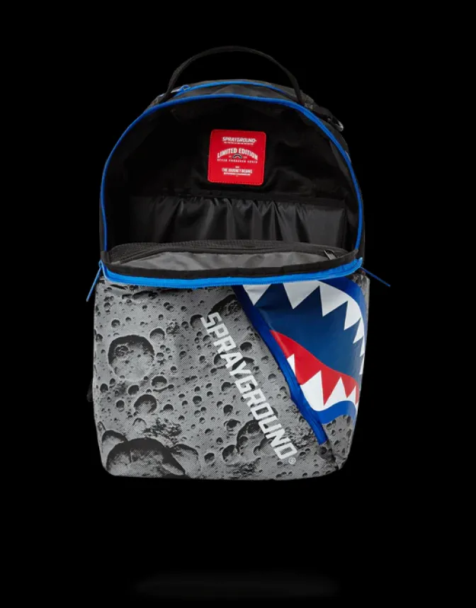 ANGLED REFLECTIVE SHARK (SPACE SHOT)