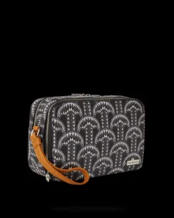 ILLUCHAINS TOILETRY BAG