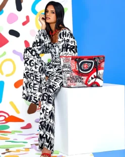 MYSTERIOUS MASTERMIND TOTE
