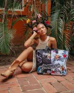 SHADOW FLIGHT BEACH TOTE