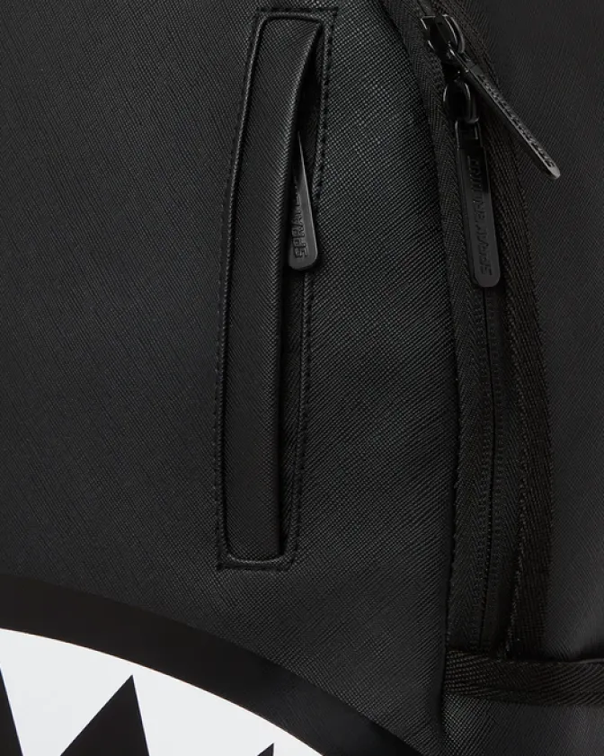 SHARK CENTRAL (BLACK) (DLXV)