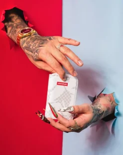 SHARK CHECK (WHITE) WALLET