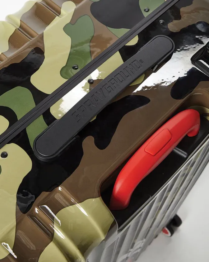 SHARKNAUTICS (CAMO) 29.5u201d FULL-SIZE LUGGAGE