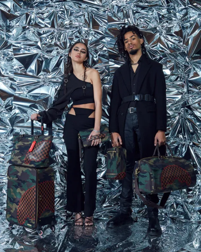 THE PARADOXX SHARK DUFFLE