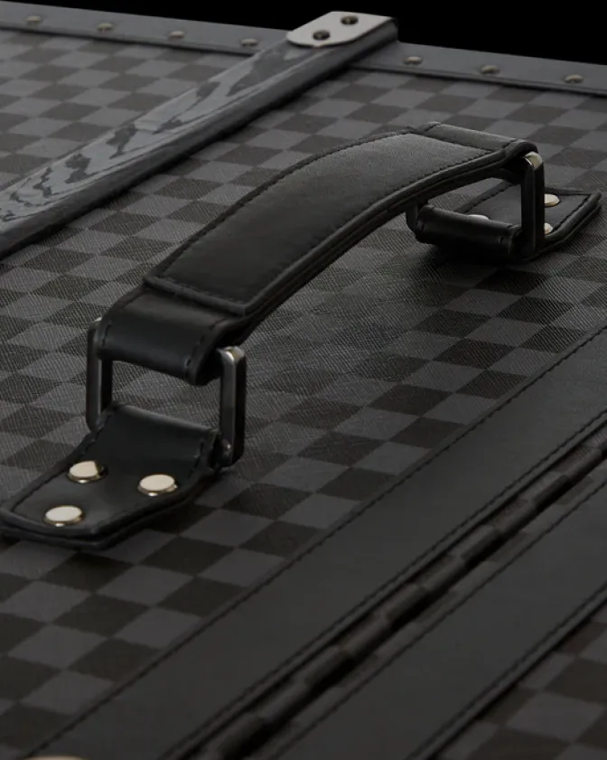 VANQUISH II WARDROBE TRUNK